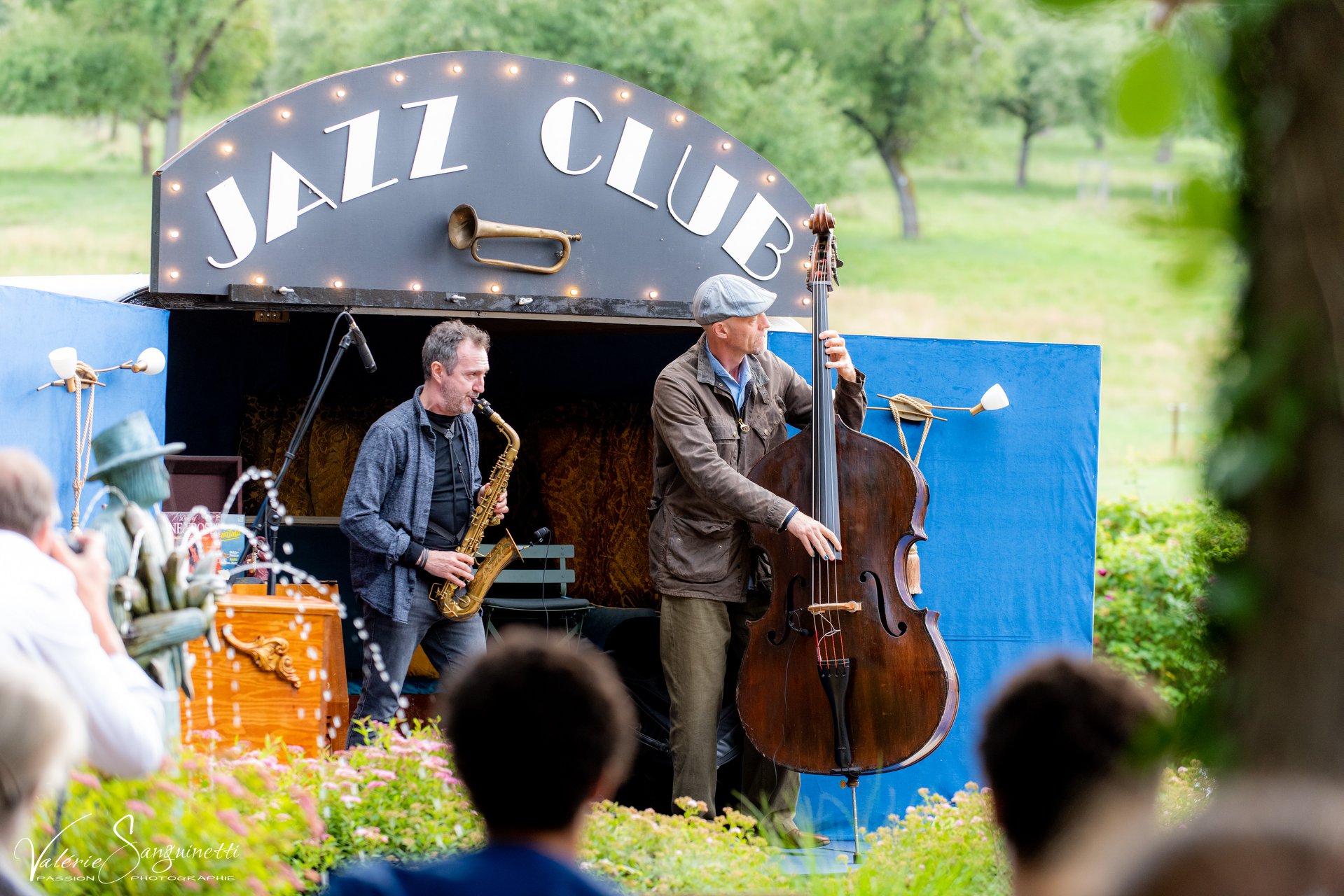 Le jazz se joue en plein air.